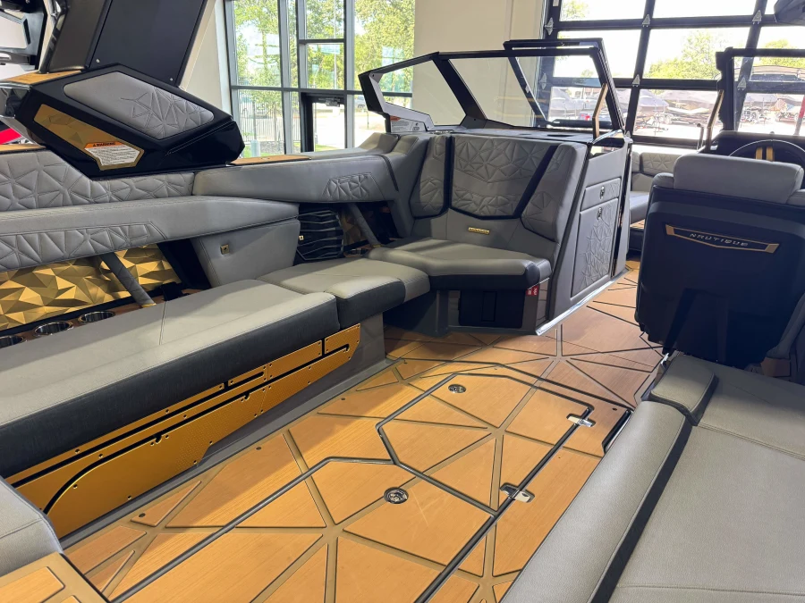 2027-nautique-g25-paragon-144216-image17