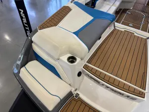 2020-nautique-g23-144217-image12