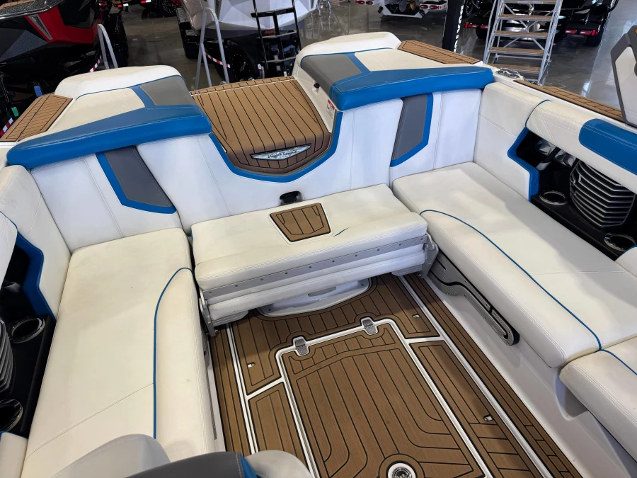 2020-nautique-g23-144217-image16