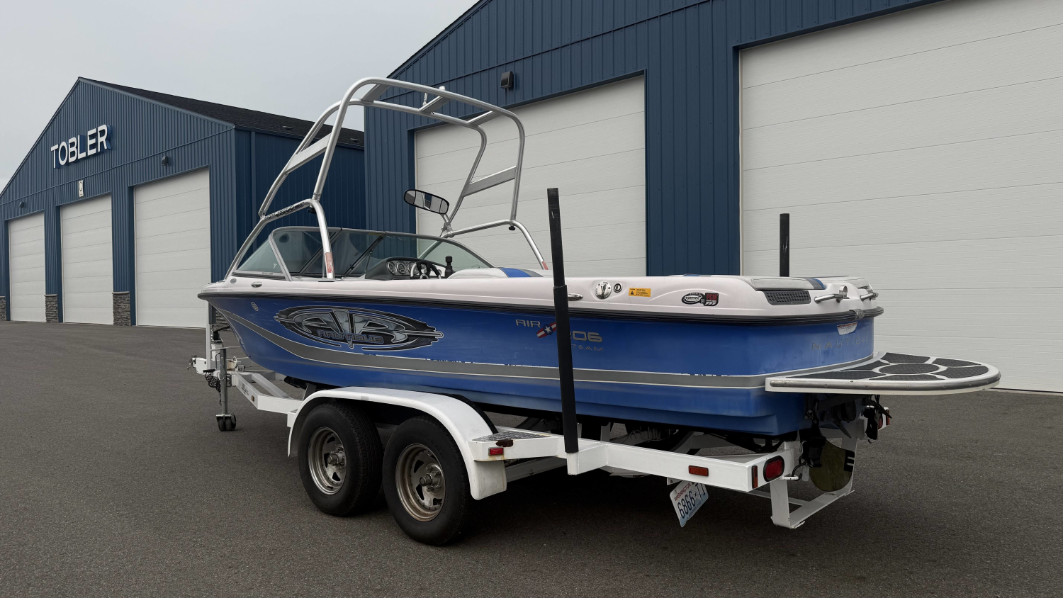 2005 Nautique 206