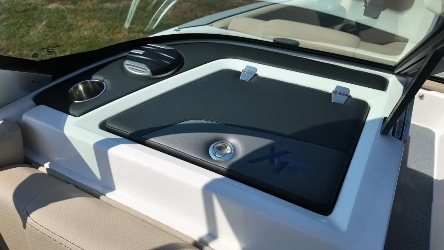 2027 Mastercraft XT23