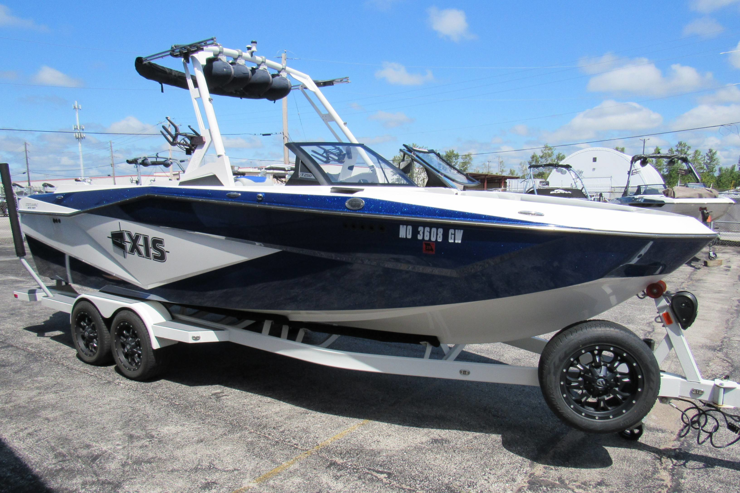 2023 Axis T250