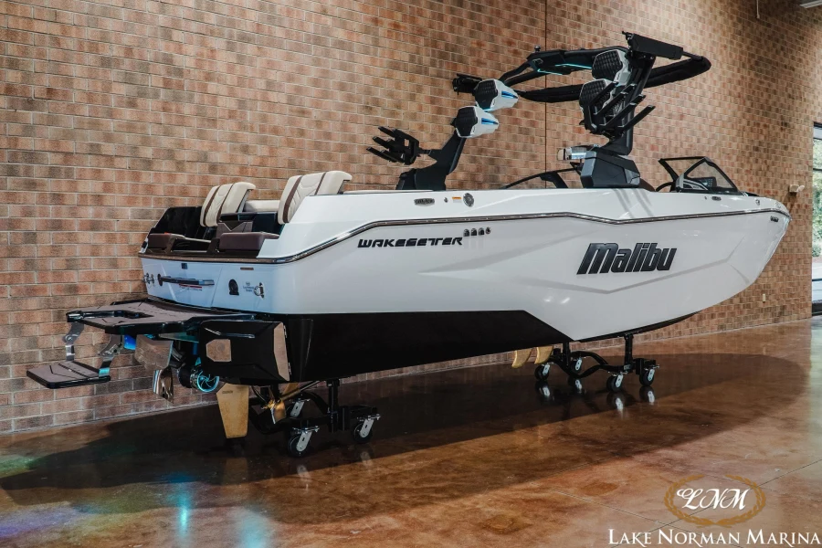 2027-malibu-wakesetter-25-lsv-144226-image2