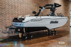 2027-malibu-wakesetter-25-lsv-144226-image2
