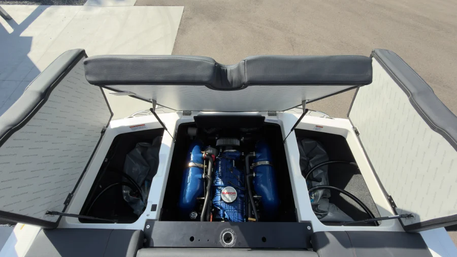 2021-mastercraft-nxt24-144233-image17