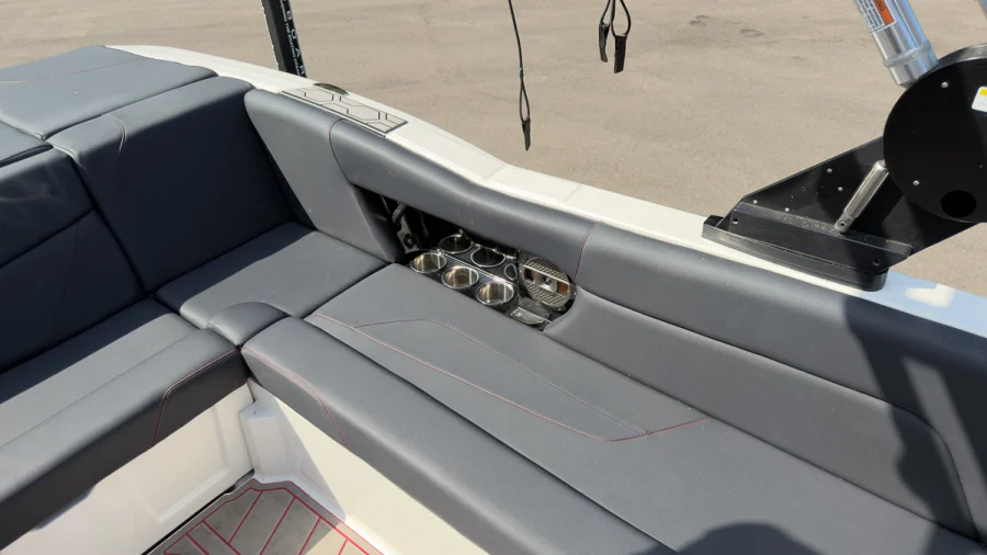 2021-mastercraft-nxt24-144233-image9