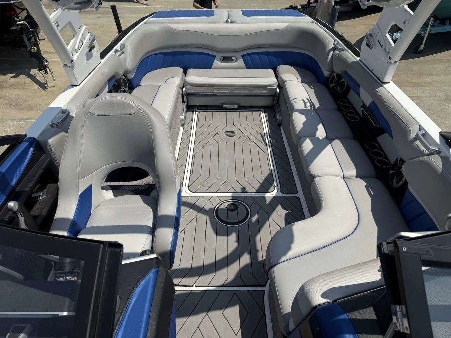 2018-malibu-wakesetter-25-lsv-144237-image10