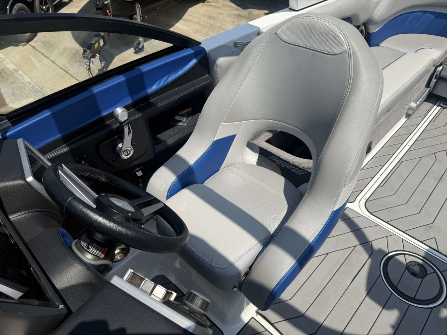 2018-malibu-wakesetter-25-lsv-144237-image11