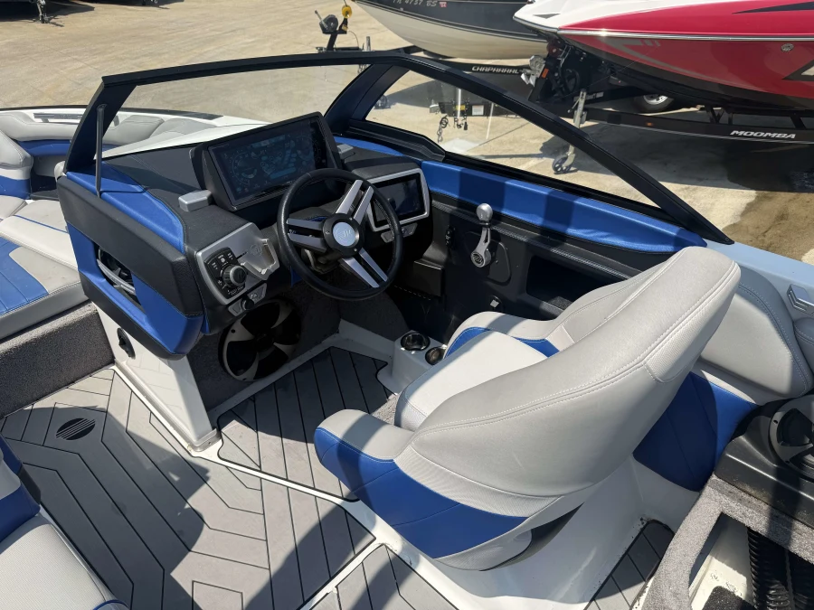 2018-malibu-wakesetter-25-lsv-144237-image15