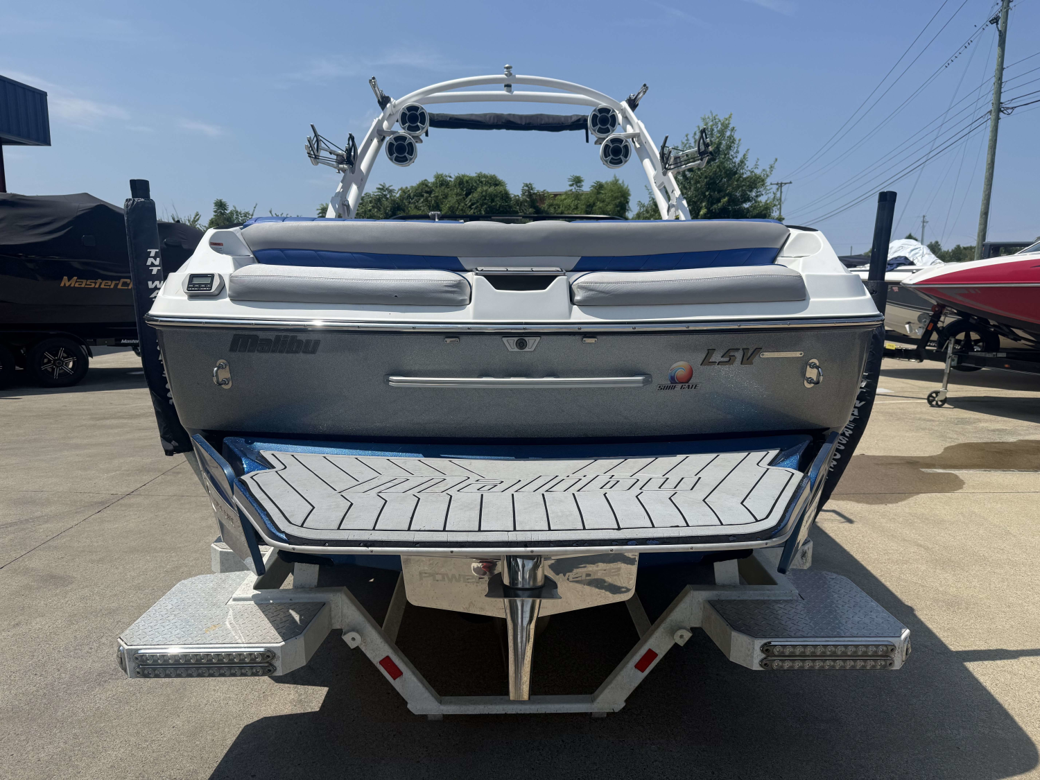 2018 Malibu 25 LSV