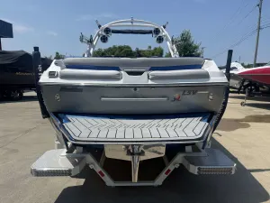 2018-malibu-wakesetter-25-lsv-144237-image4