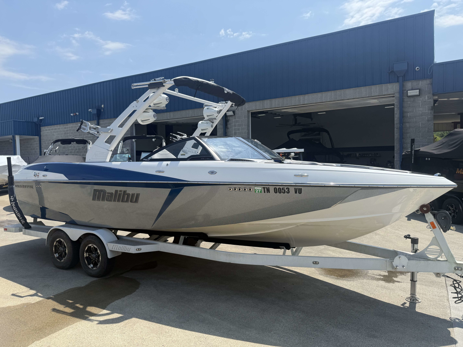 2018 Malibu 25 LSV