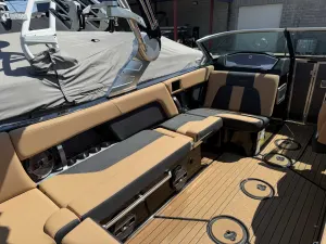 2021-mastercraft-x24-144238-image23