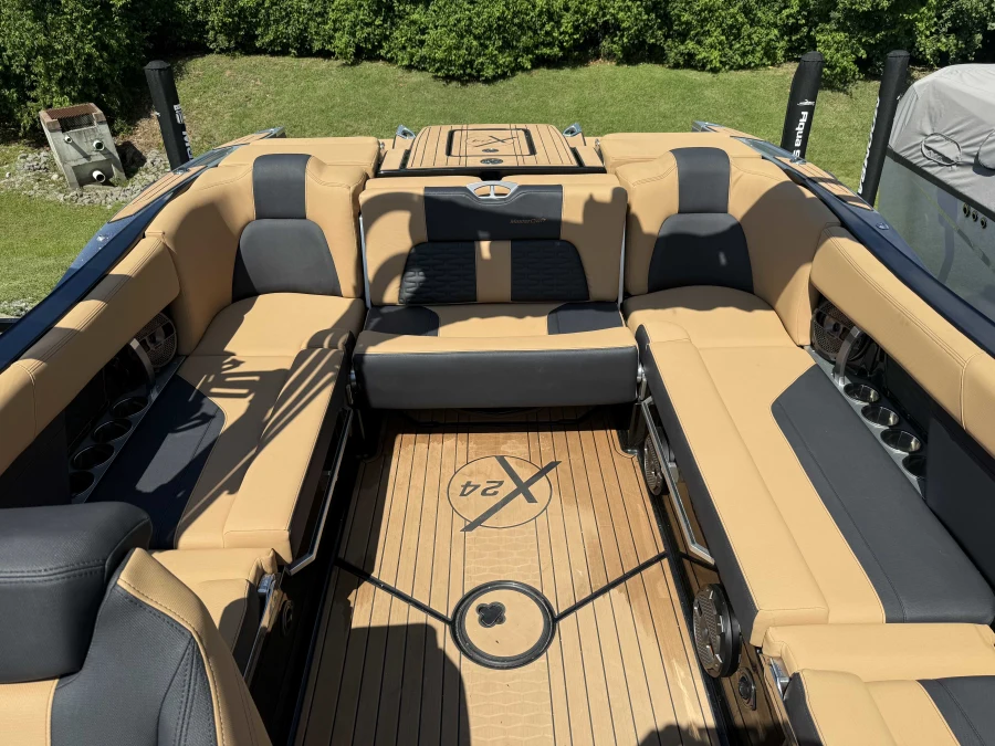 2021-mastercraft-x24-144238-image29