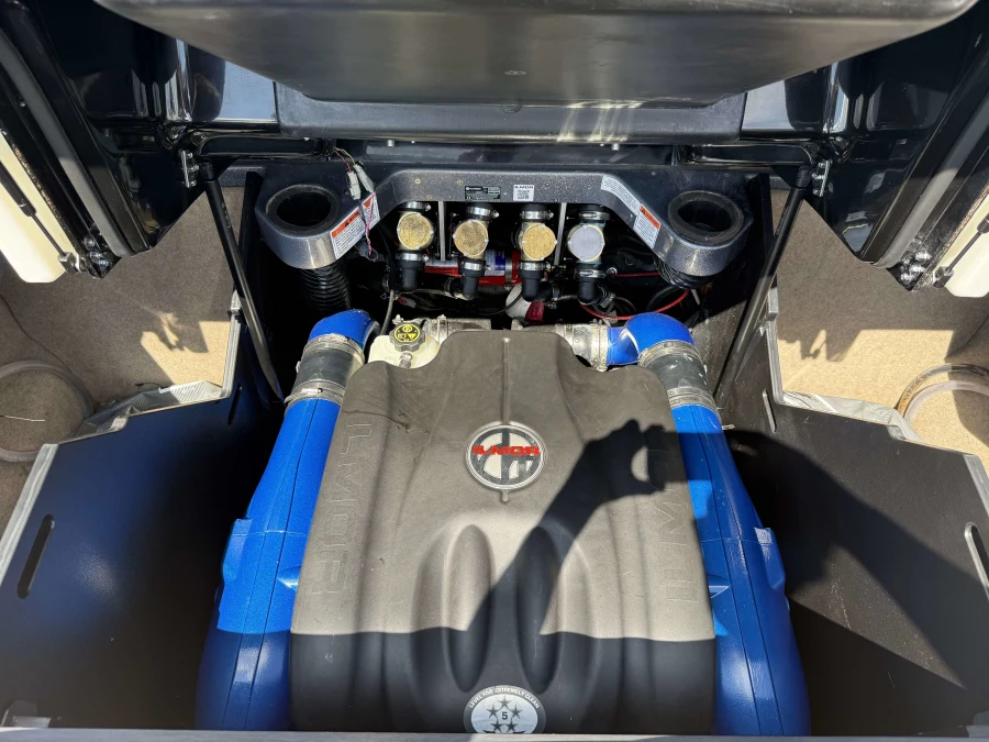 2021-mastercraft-x24-144238-image30