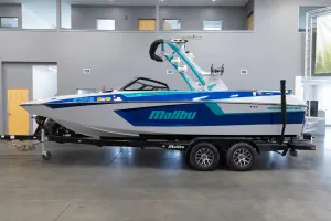 2023-malibu--wakesetter-23-mxz-144240-image1