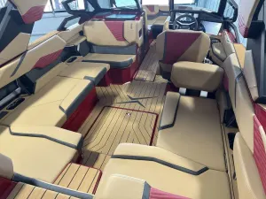 2027-mastercraft-x23-144246-image10