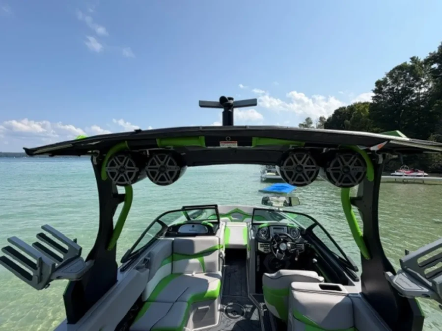 2018-supra-sa-144271-image8.webp
