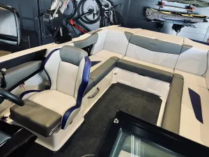 2021-mastercraft-nxt22-144286-image8.webp