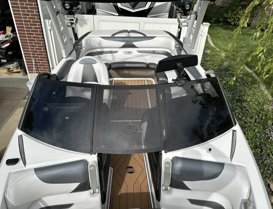 2017-malibu-wakesetter-23-lsv-144291-image6.webp