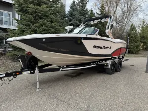 2016-mastercraft-x23-144292-image0.webp
