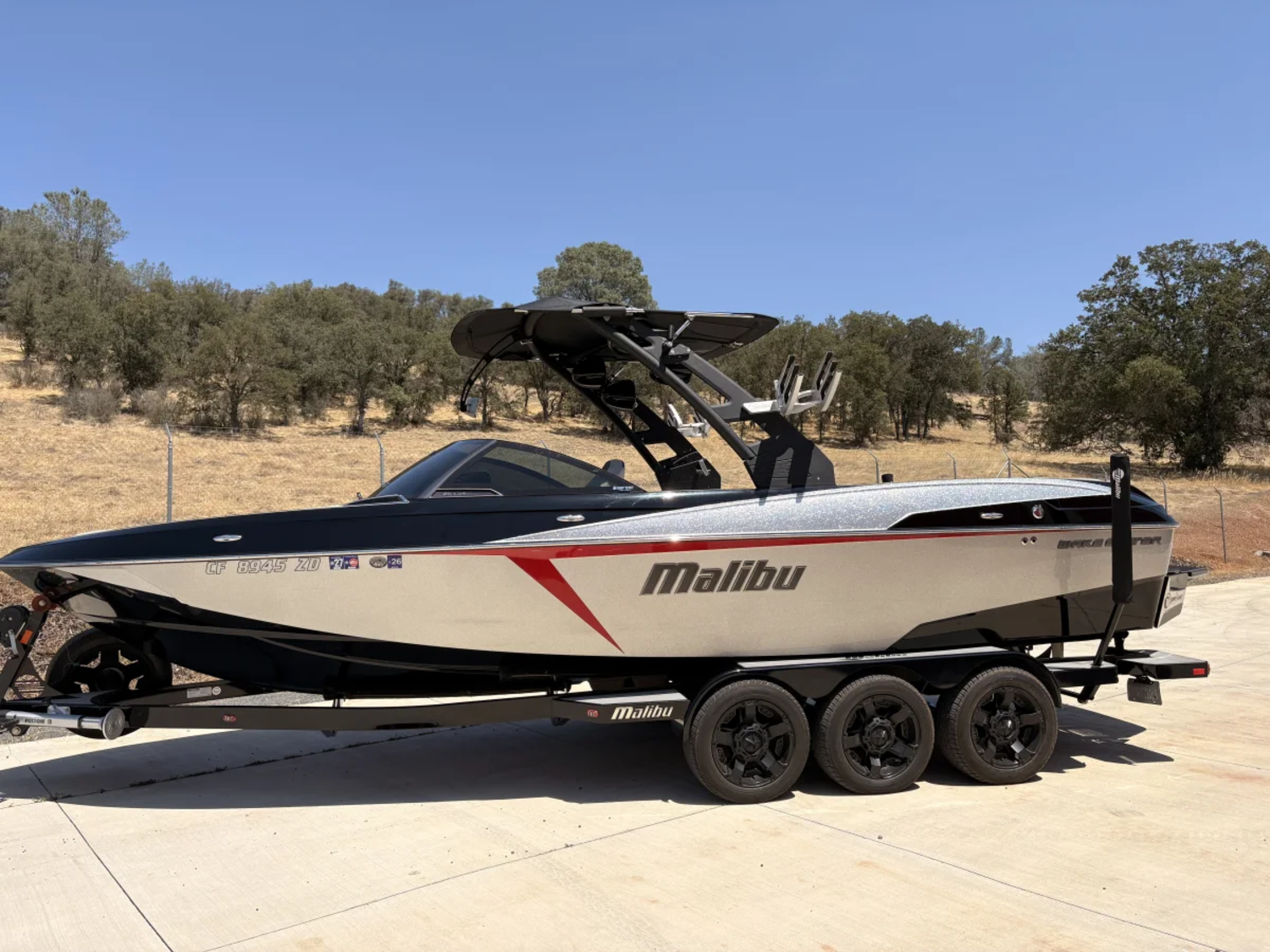 2017 Malibu Boats Wakesetter 25 LSV