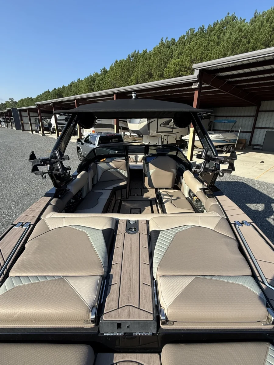 2024-centurion-fi23-144301-image4.webp