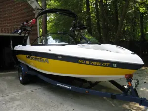 2012-moomba-outback-v-144321-image4.webp
