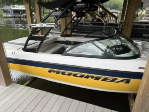 2012-moomba-outback-v-144321-image8.webp
