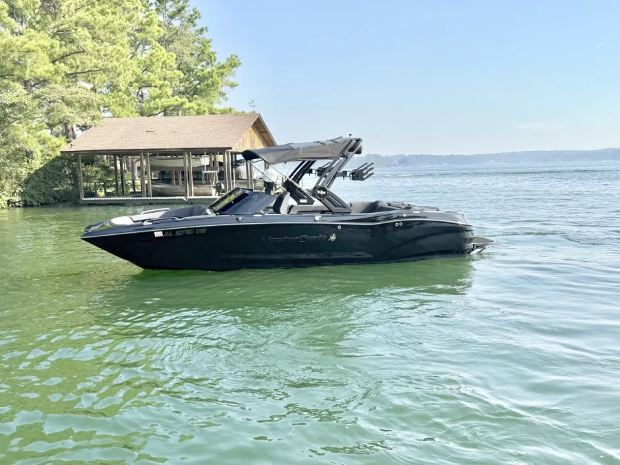 2025-mastercraft-x24-144322-image2.webp
