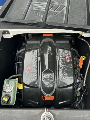 2017 Malibu Boats Wakesetter VLX 21 Icon
