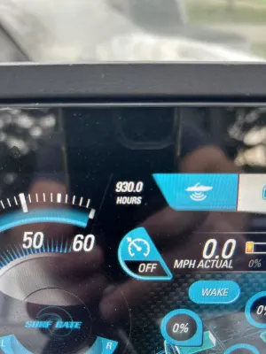 2017 Malibu Boats Wakesetter VLX 21 Icon