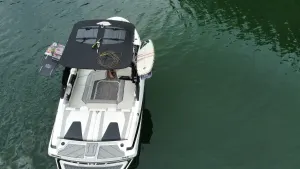 2017 Malibu Boats Wakesetter VLX 21 Icon