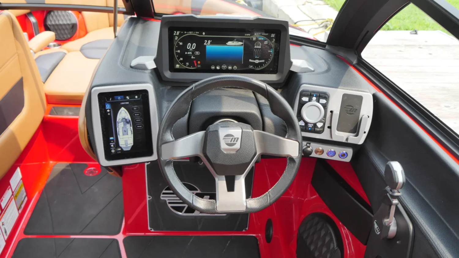 2023 Malibu 23 LSV