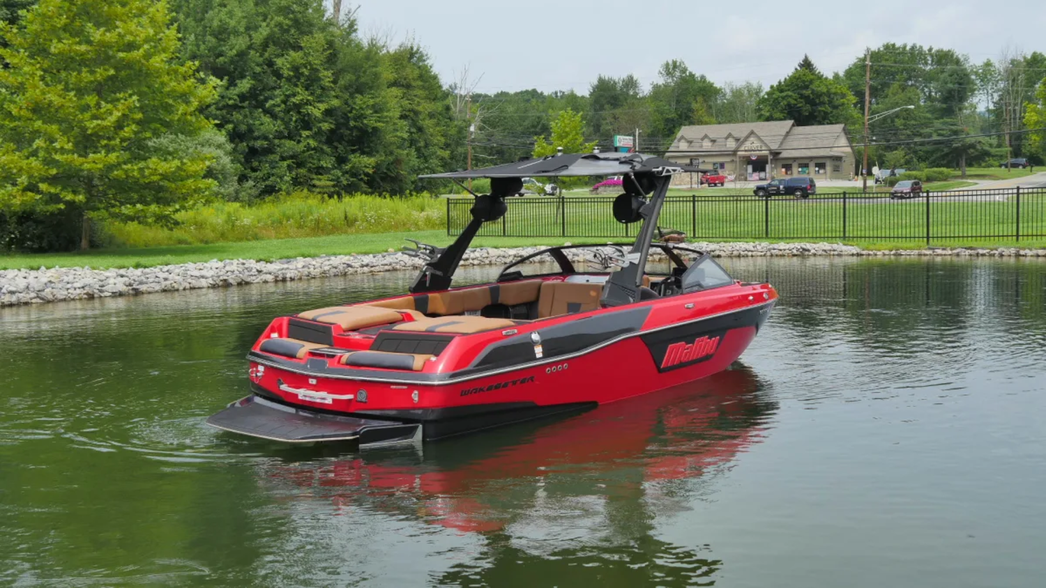 2023 Malibu 23 LSV
