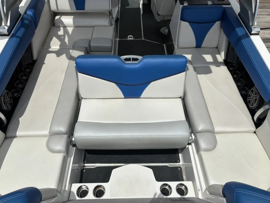 2016-mastercraft-x26-144332-image6.webp
