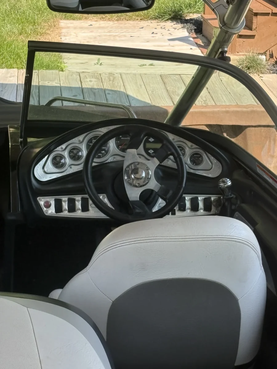 2005-mastercraft-x9-144335-image1.webp