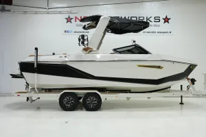 2027-nautique-g23-144339-image0.webp