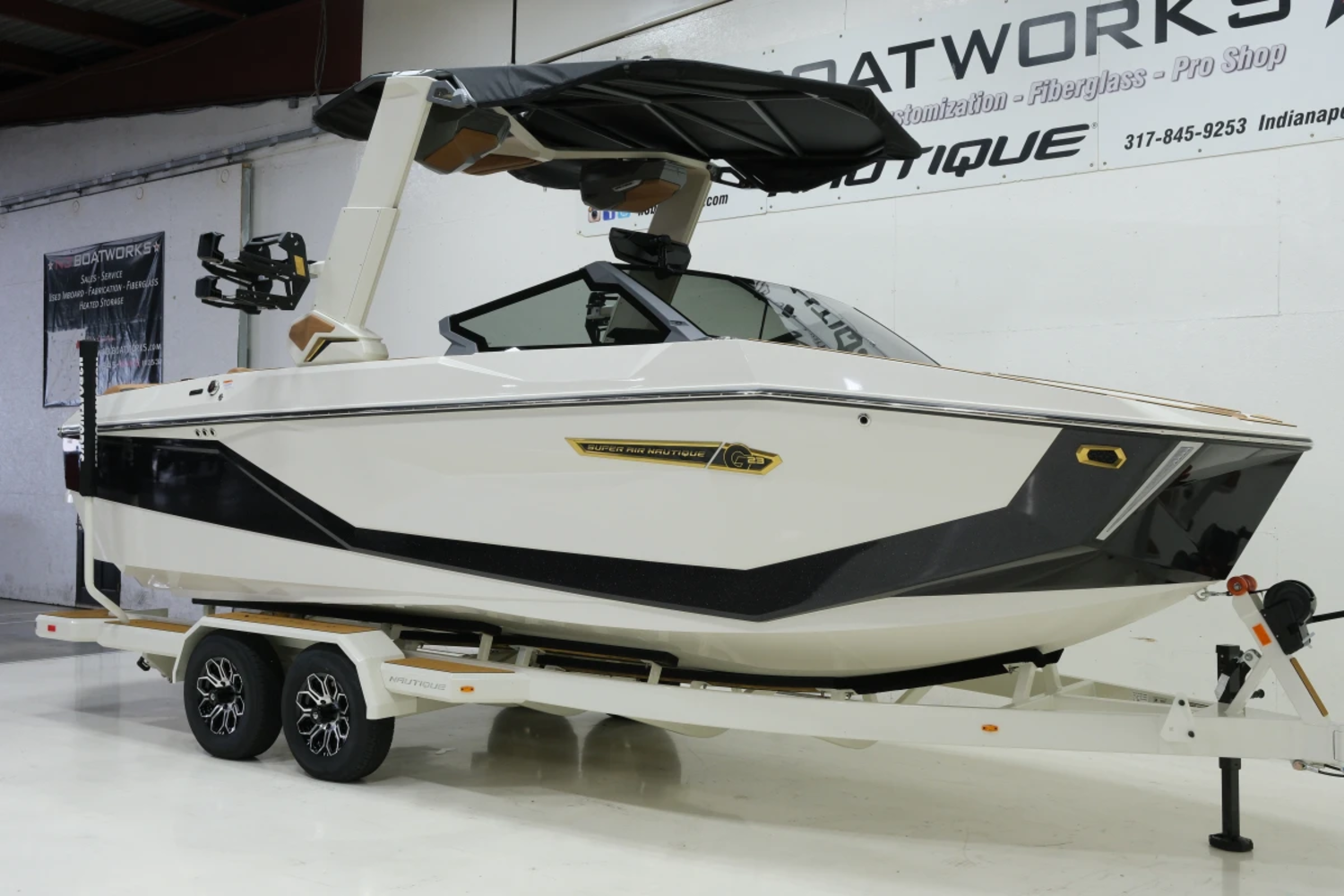 2027 Nautique G23