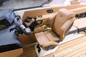 2027-nautique-g23-144339-image11.webp