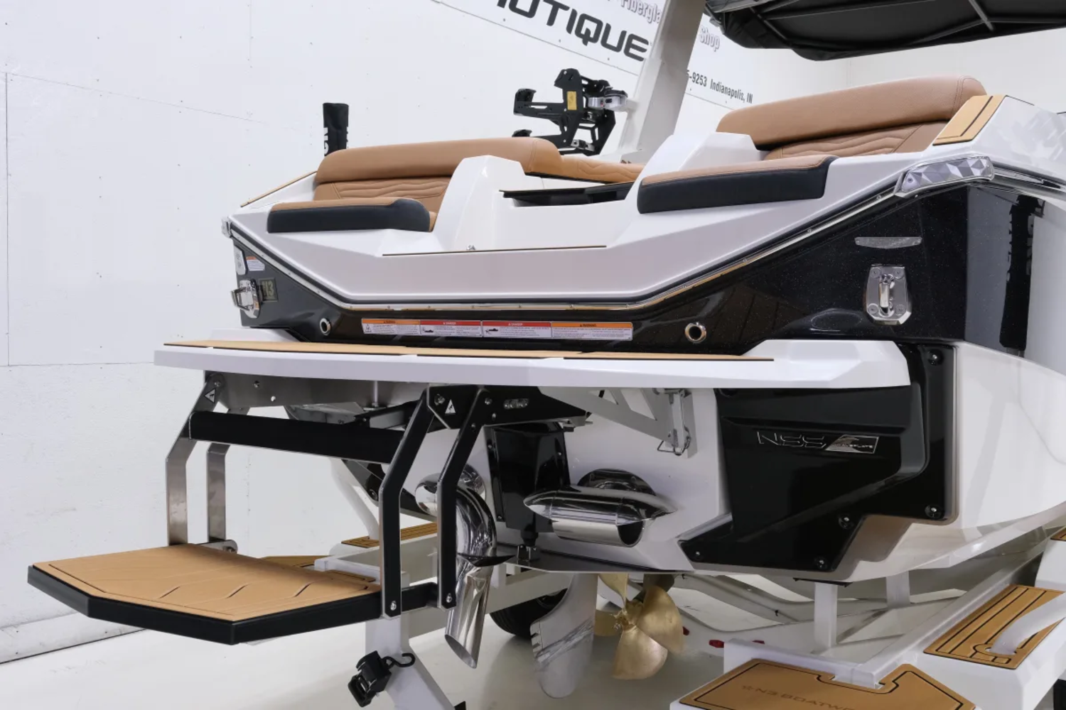2027 Nautique G23