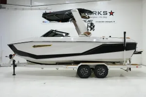2027-nautique-g23-144339-image4.webp