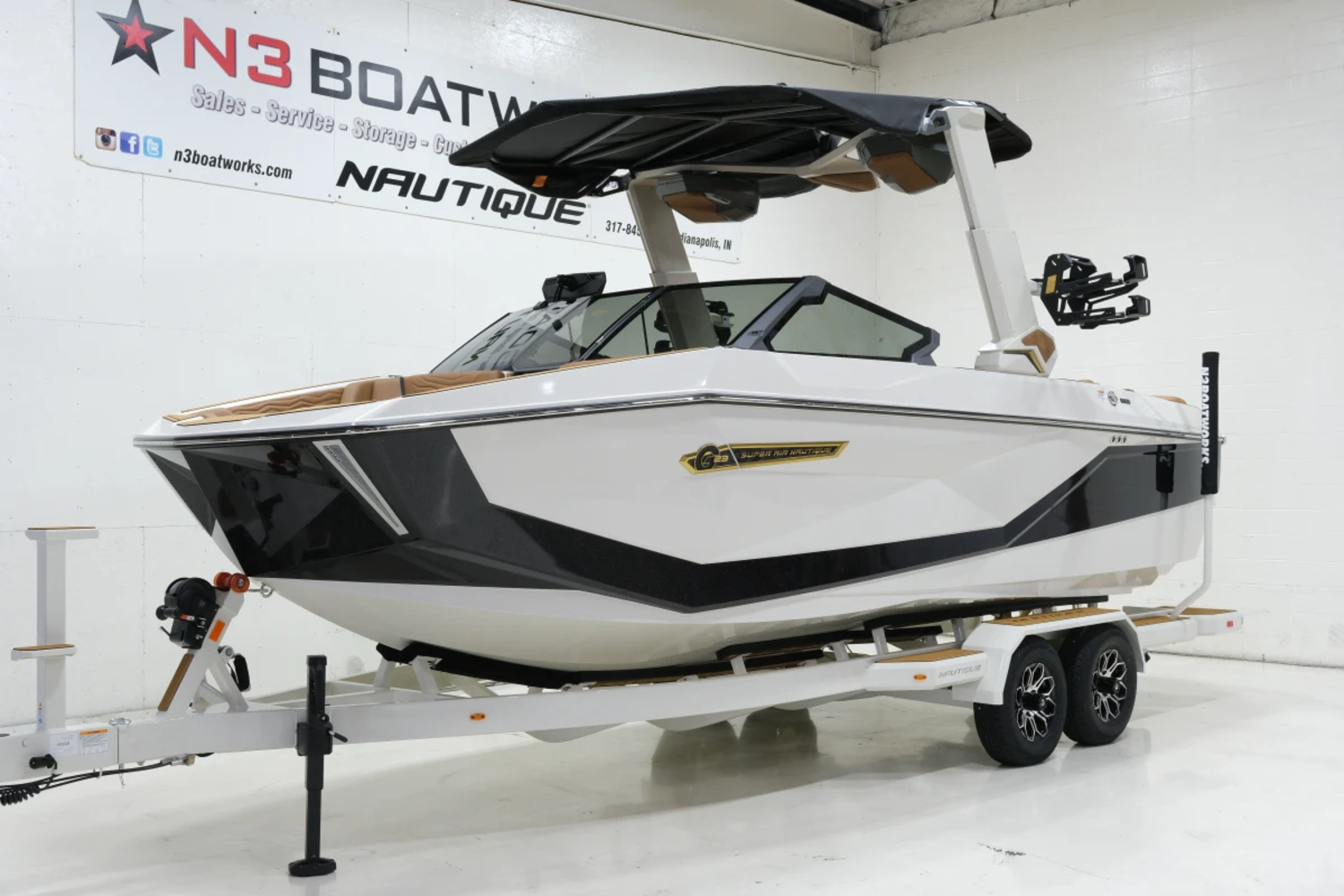 2027 Nautique G23