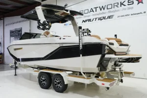 2027-nautique-g23-144339-image6.webp