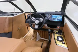 2027-nautique-g23-144339-image9.webp