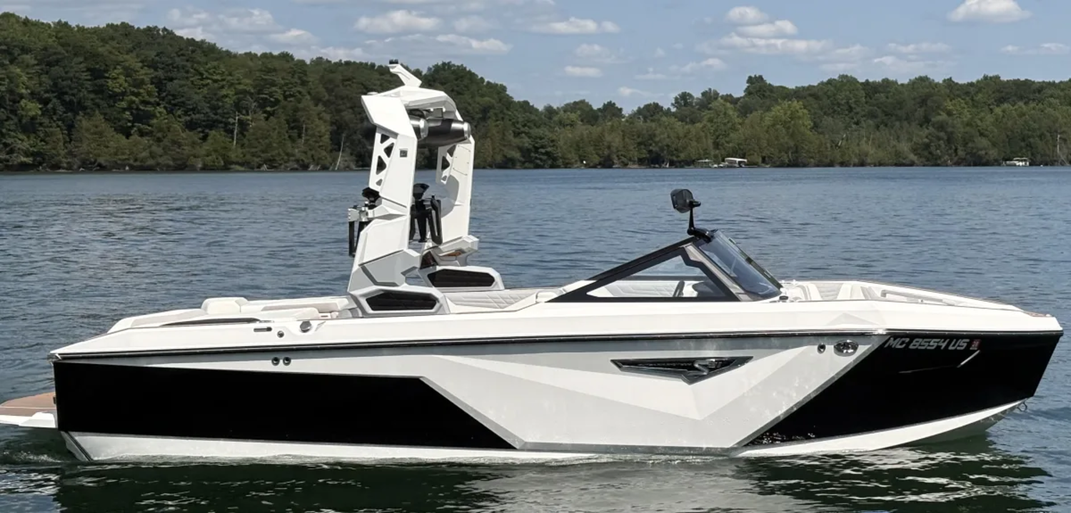 2022 Nautique S21- EXCELLENT condition! 