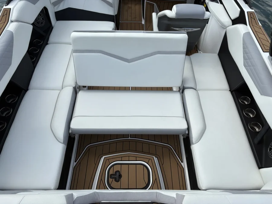 2022-nautique-s21-144351-image13.webp