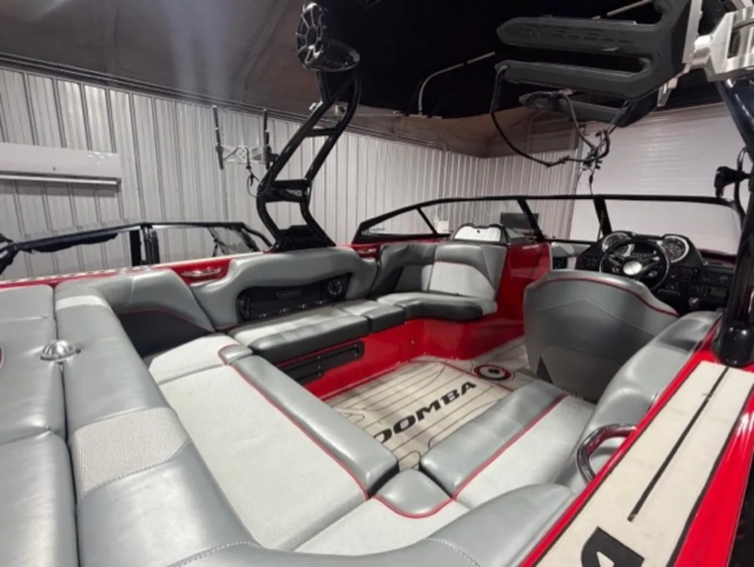 2018 MOOMBA CRAZ 