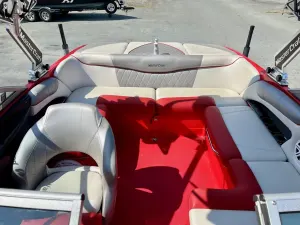 2011-mastercraft-x2-144356-image7.webp