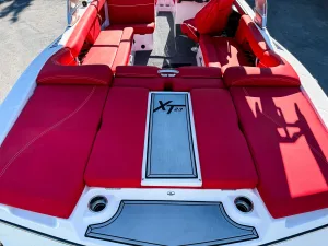 2019-mastercraft-xt23-144358-image10_201349.webp